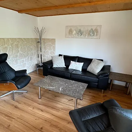 See Und Berge Family Faulensee Exterior foto